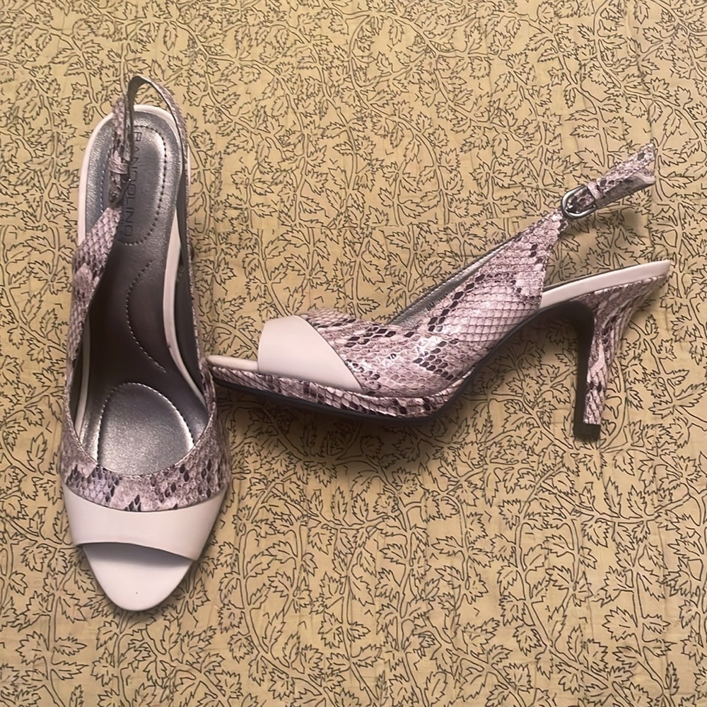 NIB BANDALINO Black Gray and Cream Snakeskin Patterned Shoes - Picture 2 of 9